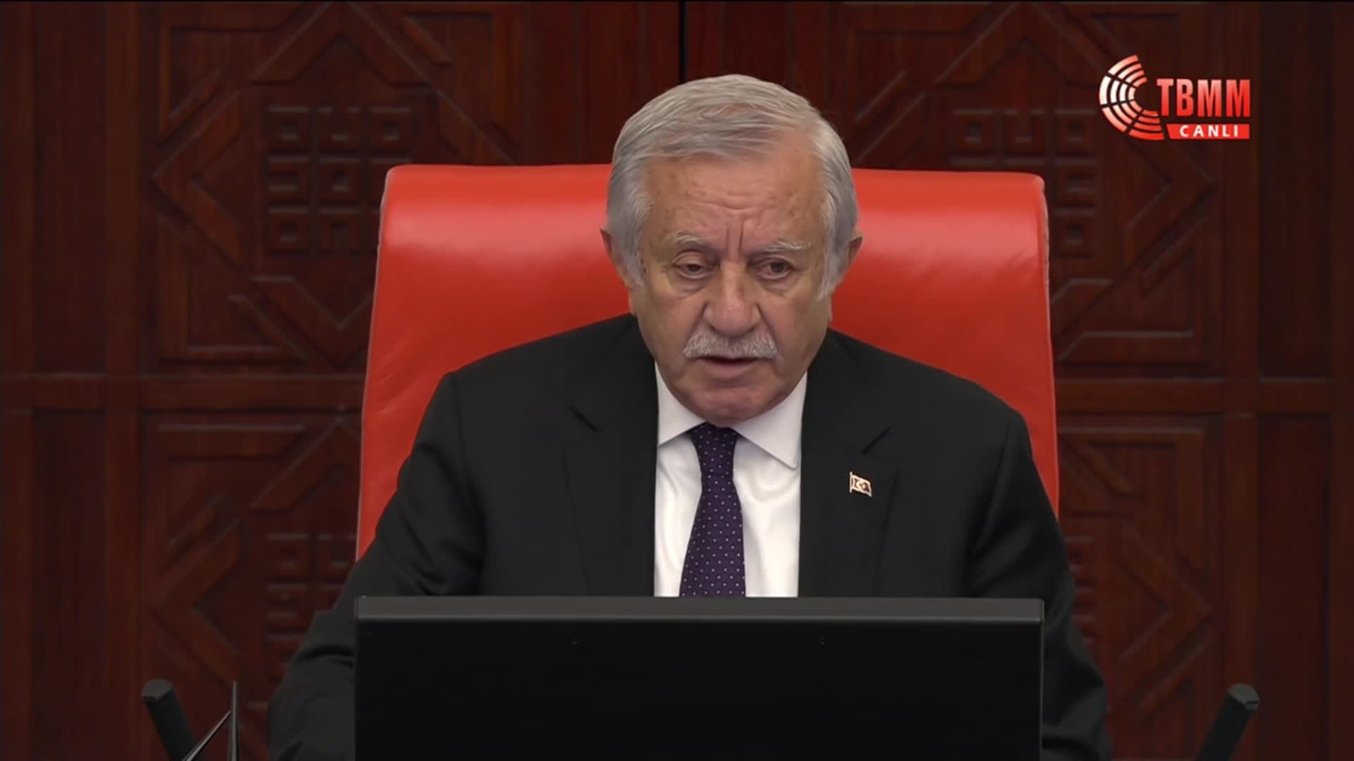 2026 bütçesi TBMM Genel Kurulu'nda... Ali Mahir Başarır: Duruşma salonlarına ihtiyaç olabilir ama Türkiye’nin önce adalete, orada adalet dağıtan yargıçlara ihtiyacı var