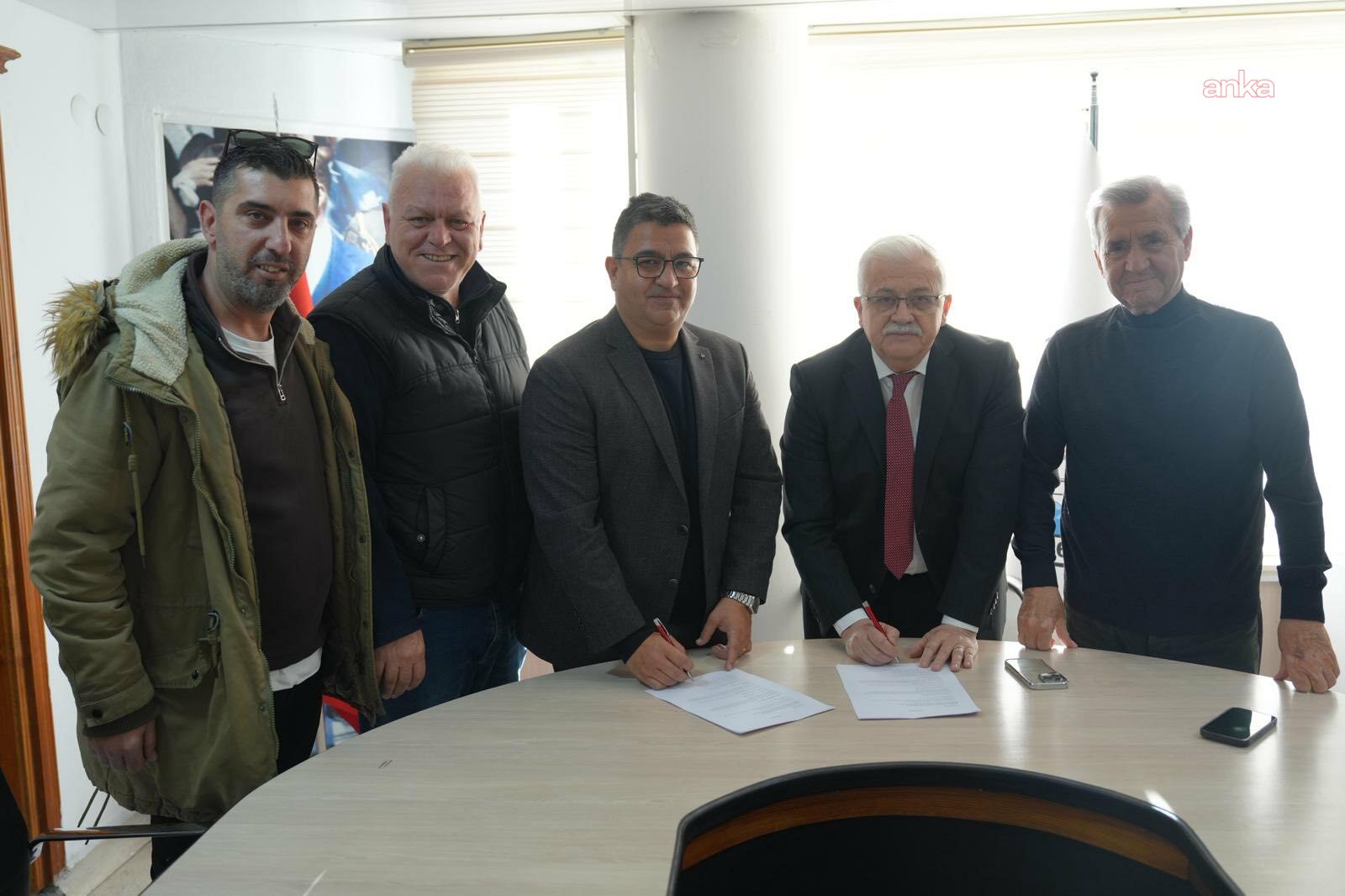 Aslan Yol Burhaniye Belediyespor'da başantrenörlük görevine Cihat Barış Akgün’ü getirildi