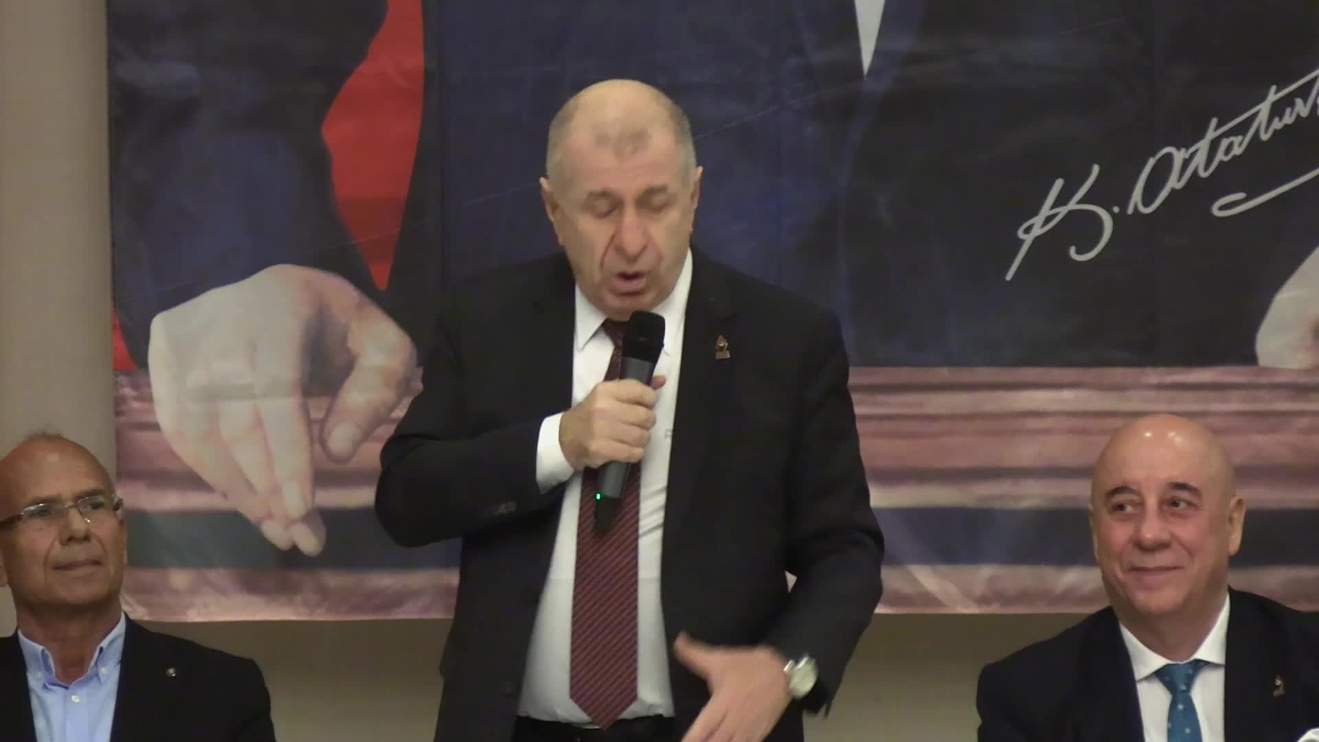 Ümit Özdağ'dan, Muhittin Böcek'in tutukluluğuna tepki: Ağır hasta olmasına rağmen tutuklu yargılanıyor
