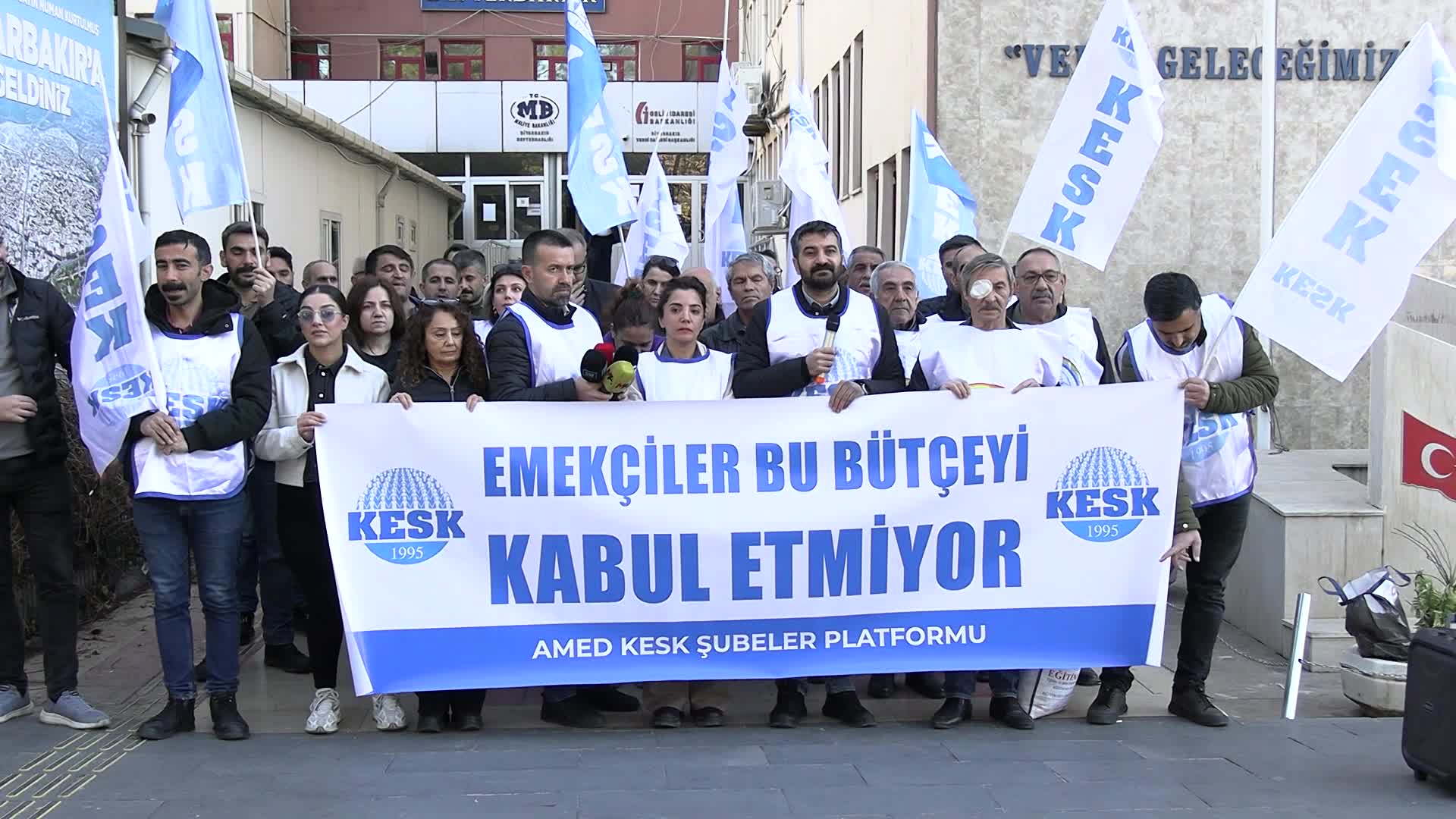 KESK Diyarbakır Şubeler Platformu’ndan 2026 bütçe tepkisi: “Bu bütçe daha fazla yoksulluk, daha fazla işsizlik ve güvencesizlik demektir”