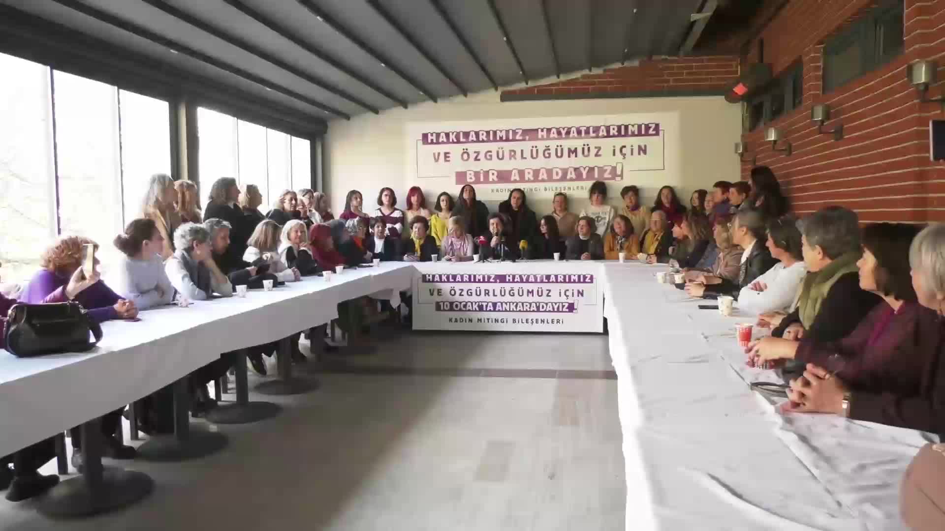 Kadın Mitingi Bileşenleri'nden 10 Ocak'ta Tandoğan'da düzenlenecek miting için çağrı: Bir geleceğin isyanı ve talebini iktidara söylemek için tüm kadın arkadaşlarımızı davet ediyoruz