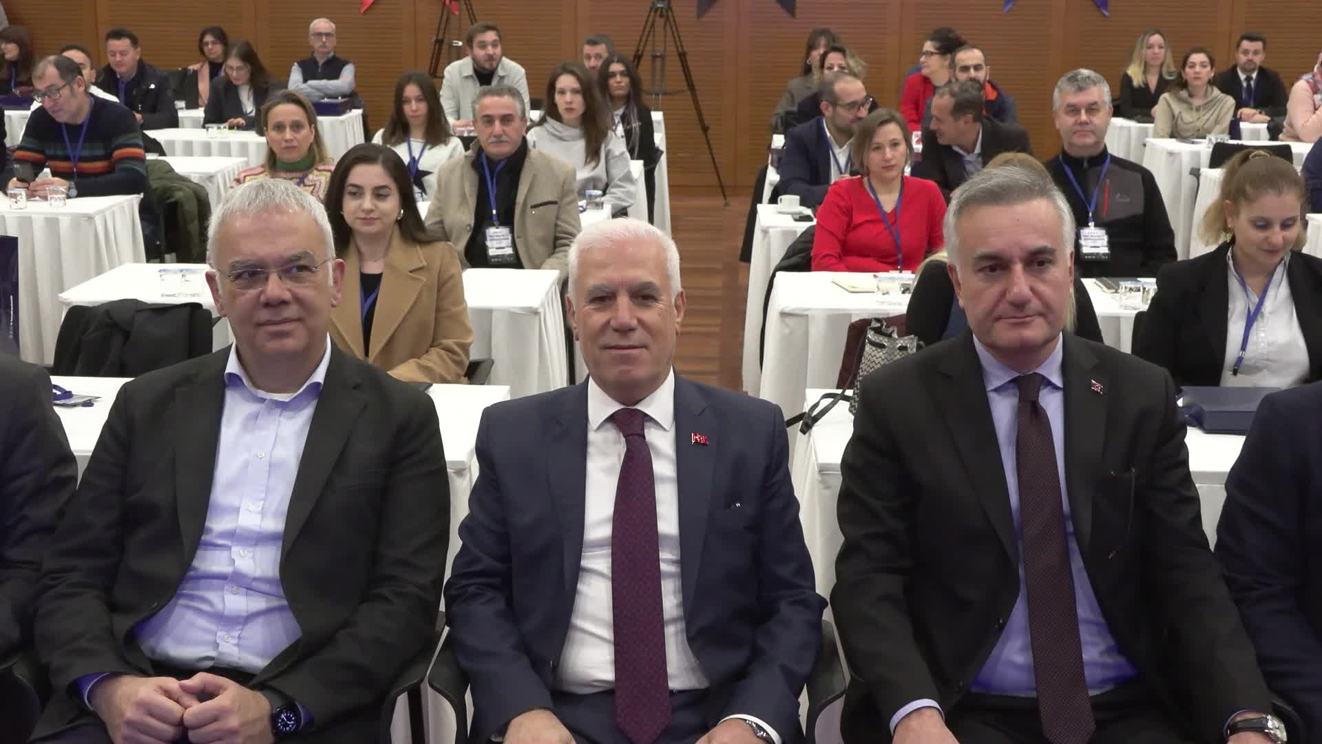 Bursa Büyükşehir Belediye Başkanı Bozbey: "Bursa hava kirliliği açısından bugün de çok büyük bir risk altında"