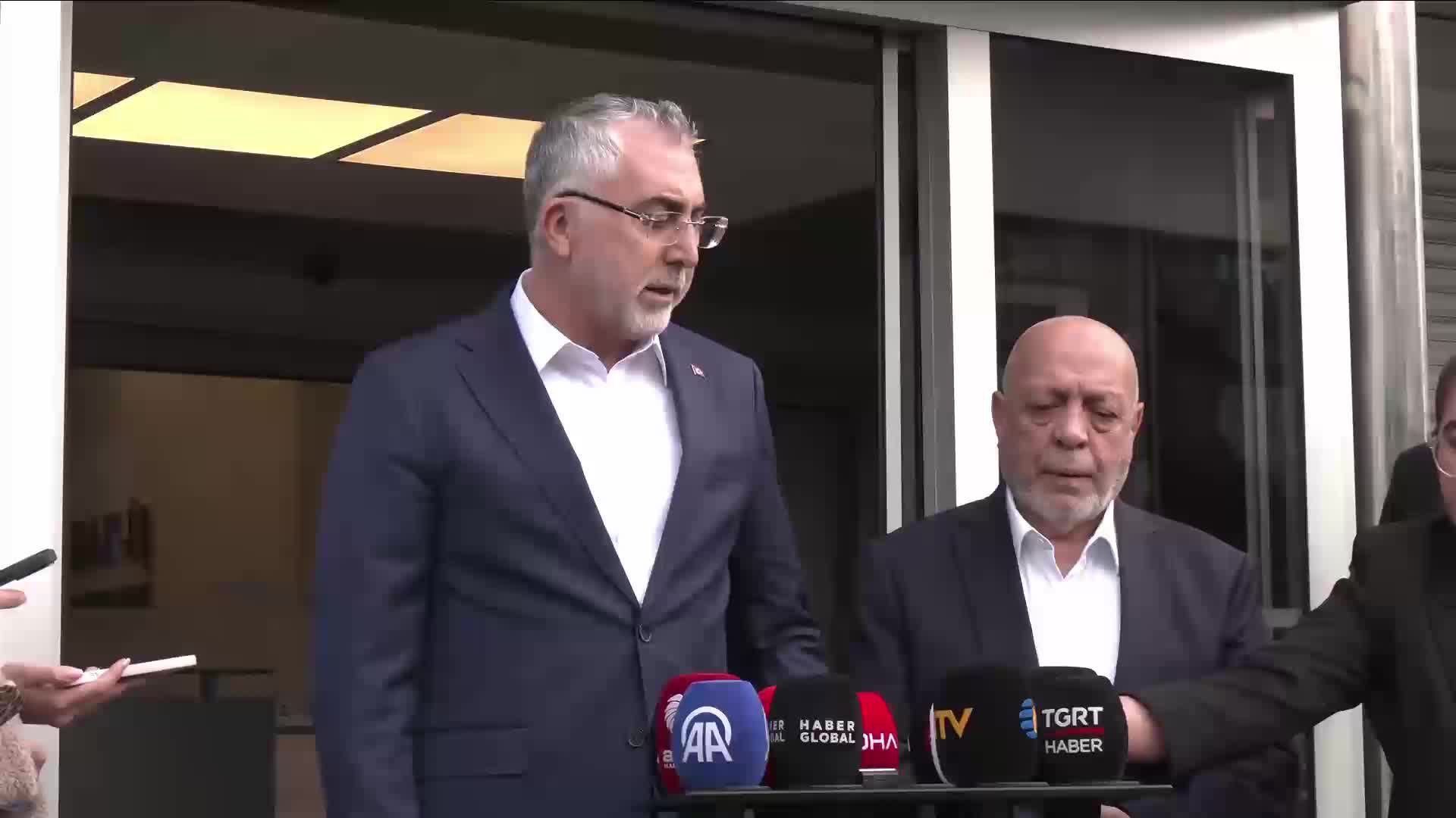 Bakan Işıkhan, HAK-İŞ’i ziyaret etti: “İşçi kesiminin masada olmaması çok önemli bir eksiklik değil”