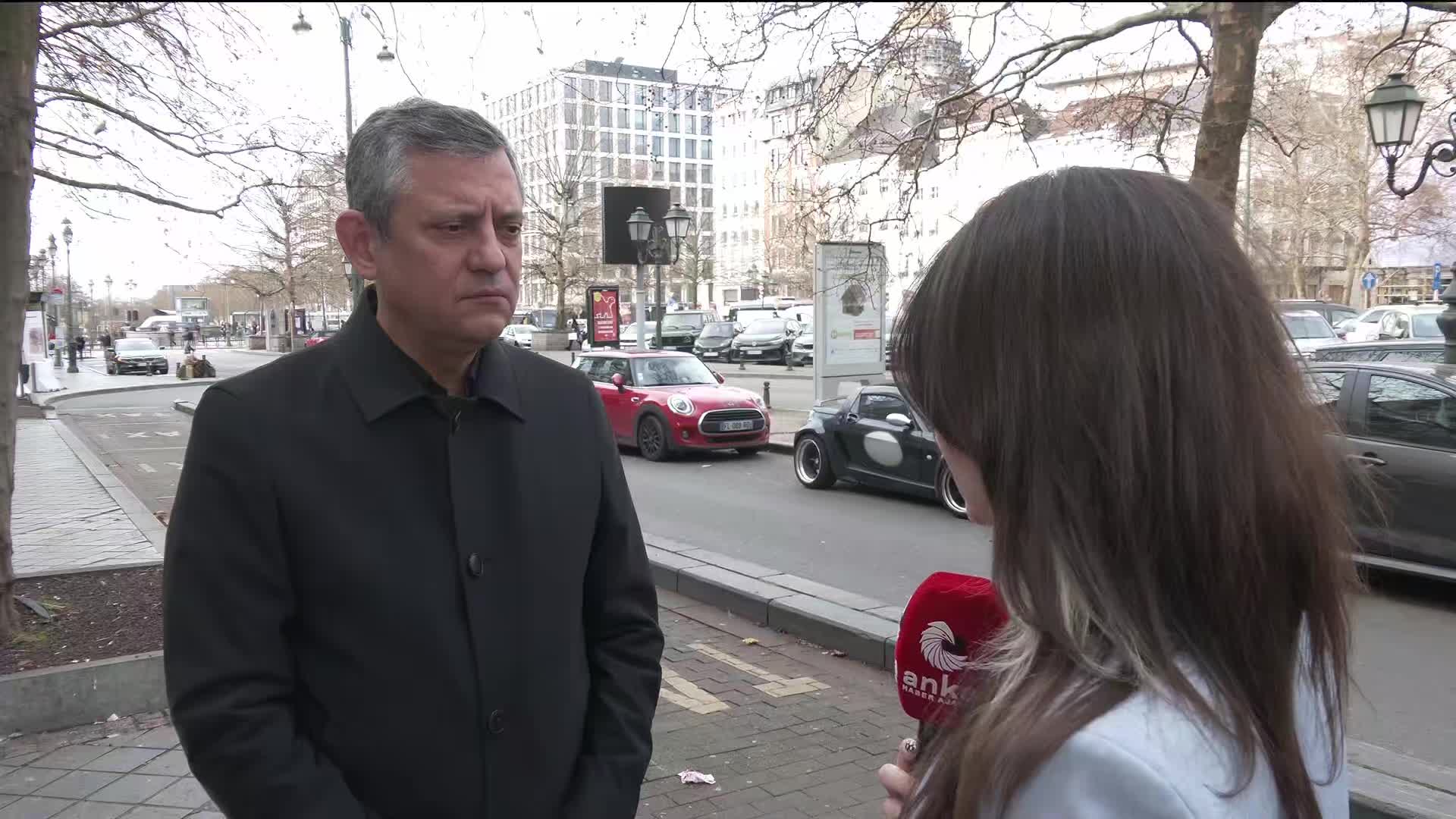 Özgür Özel: “Erdoğan Türkiye’ye 10 yıl kaybettirmiştir. Hava savunmasında büyük bir zafiyet yaratmıştır”