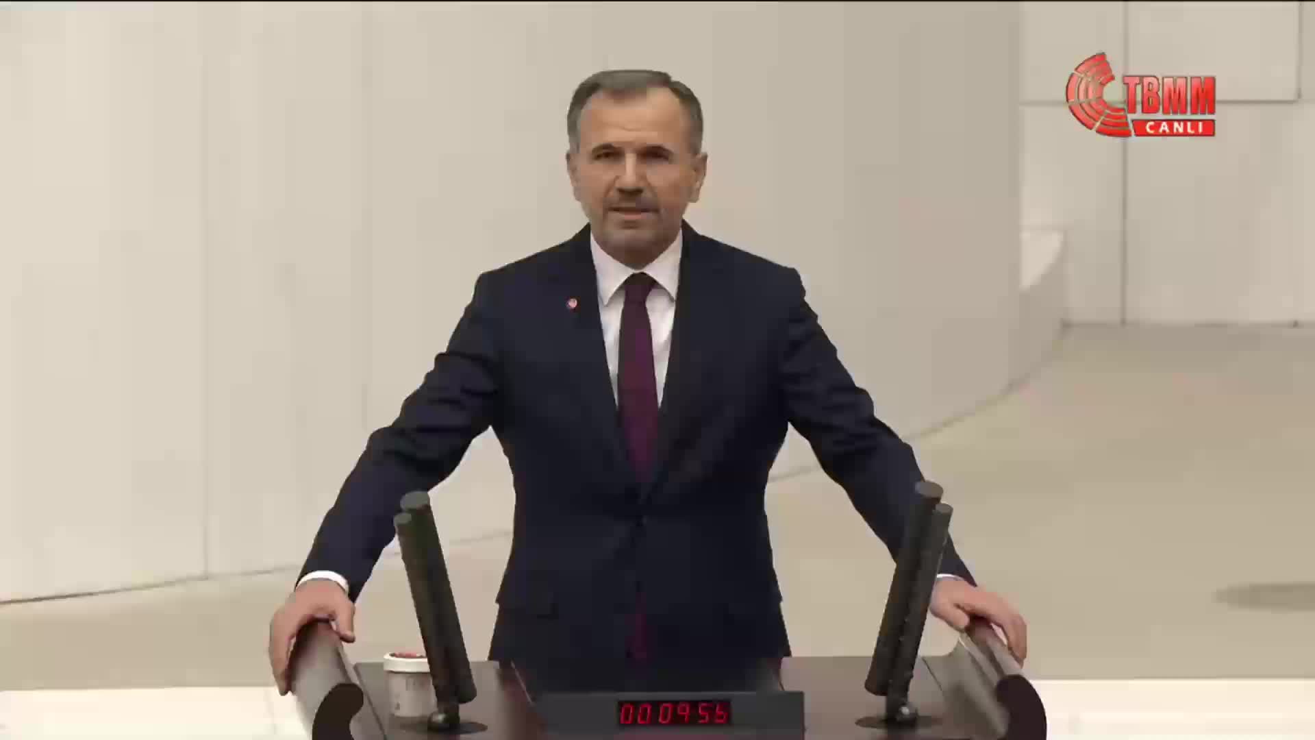 TBMM Genel Kurulu'nda 2026 bütçe teklifinin ilk 8 maddesi kabul edildi... Adalet Bakanı Tunç'tan Leyla Zana'ya yönelik küfürlü tezahüratlarla ilgili açıklama: Olaylarla ilgili gerekli adli ve idari soruşturmalar yapılıyor