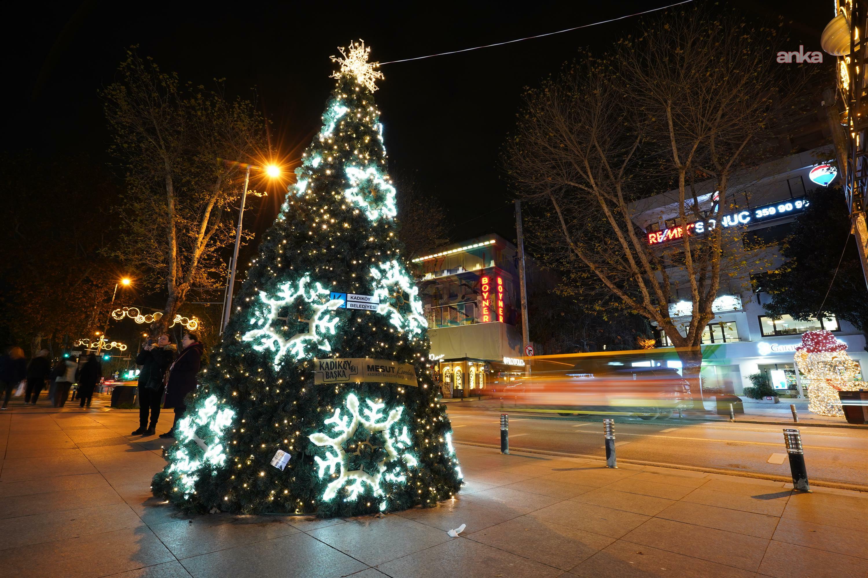 Kadıköy’ü yeni yıl heyecanı sardı