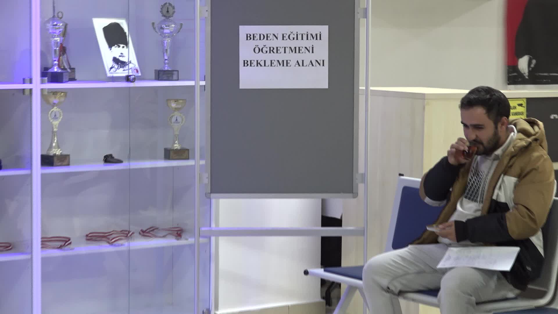 İzmir’de spor okul sıralarına taşınıyor