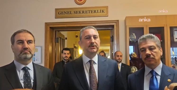 AK Parti, raporunu TBMM'ye sundu: "Türkiye Büyük Millet Meclisi tarafından hazırlanacak müstakil ve geçici kanun yürürlüğe konulmalıdır"
