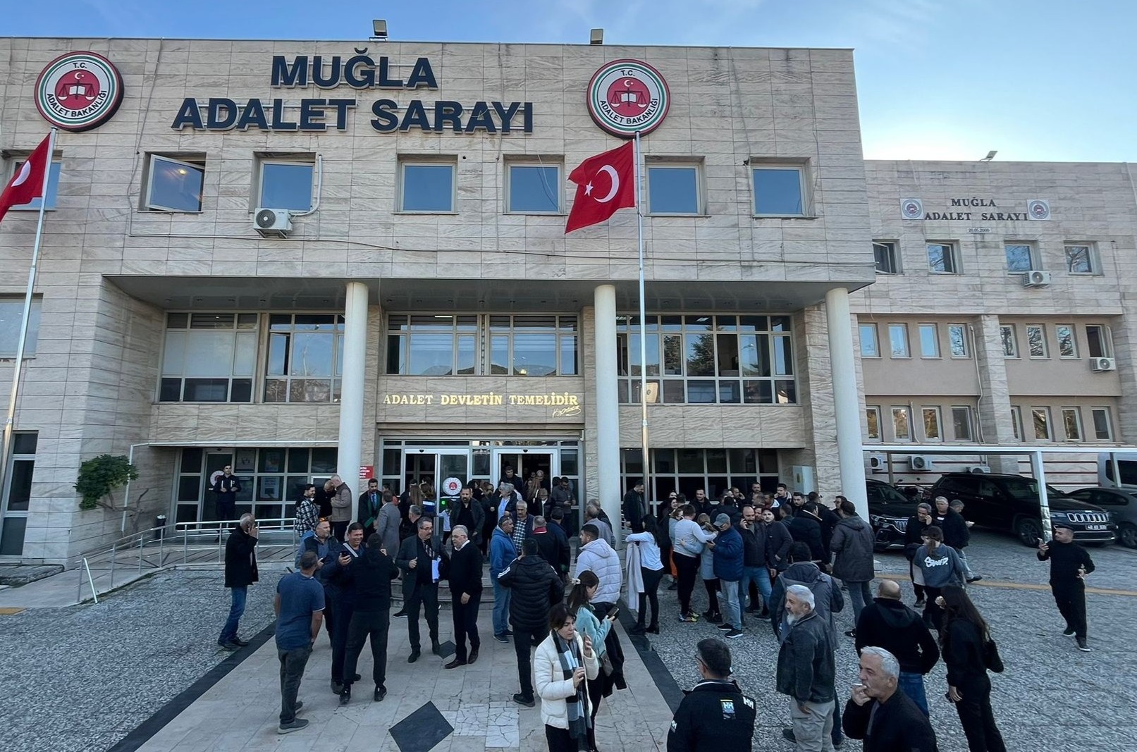 Muğla’daki dolandırıcılık davasında tutuklu sanıklar tahliye edildi