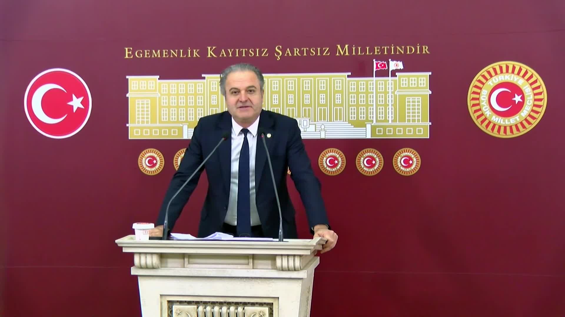 İskender Bayhan'dan Numan Kurtulmuş'a: Komisyon'un rapor hazırlama sürecinde, grubu olan partilerle birlikte grubu olmayan partilerden de isteyenler mutlaka bu sürece katılmalıdır