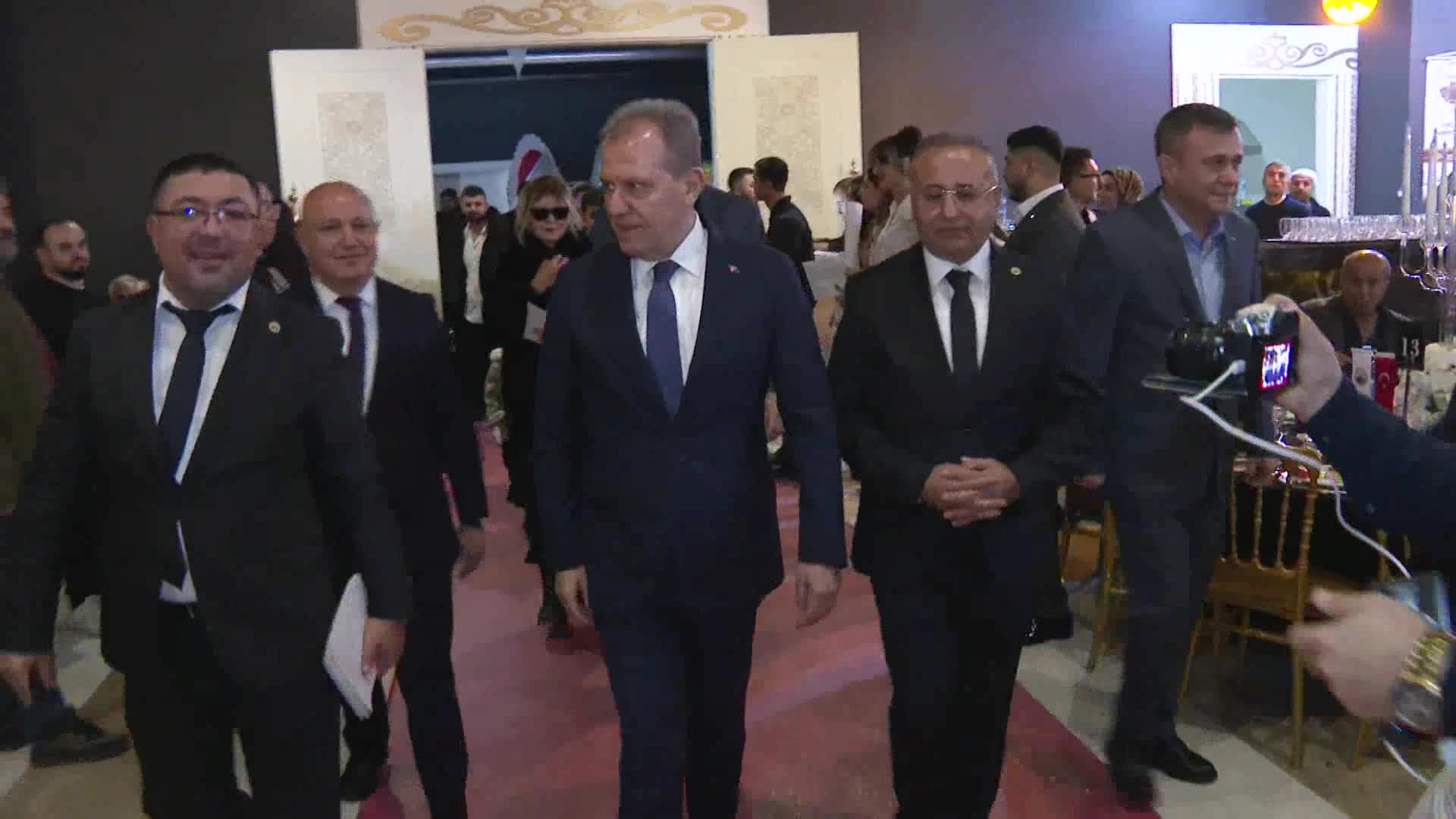 Mersin Büyükşehir Belediye Başkanı Seçer, MARİDER'in '25. Yıl Onur Gecesi'ne katıldı