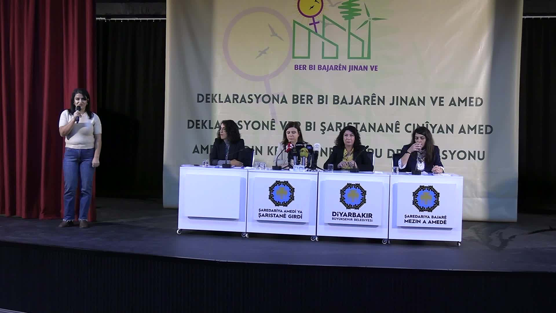 Diyarbakır’da “Amed Kadın Kentlerine Doğru Deklarasyonu” açıklandı... Eş Başkan Bucak: “Bu sadece bir deklarasyon değil, Diyarbakır’ın geleceğine dair irademizdir”