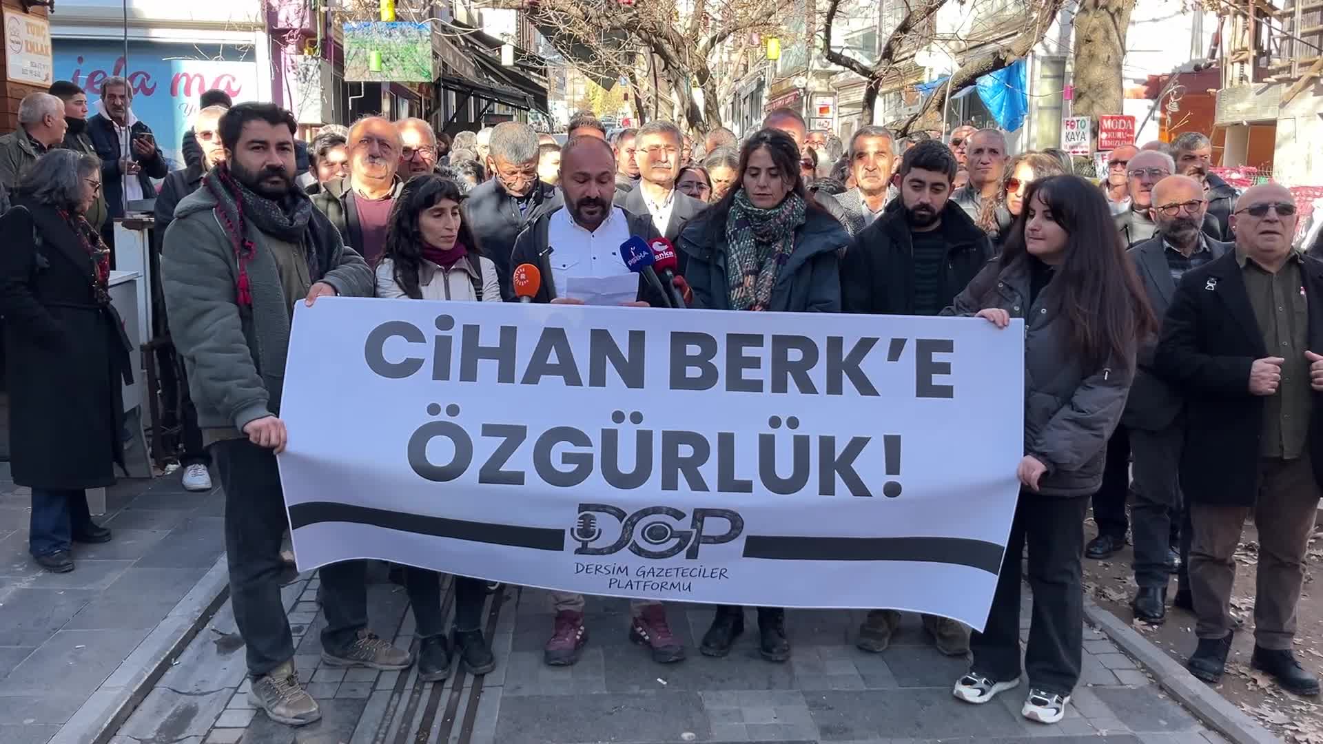 Dersim Gazeteciler Platformu, gazeteci Cihan Berk’in tutuklanması protesto etti