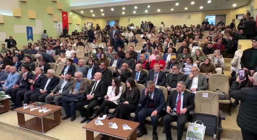 Şanlıurfa’da "Dijital Habercilik ve Medya Çalıştayı": Dijital medyanın geleceği çalıştayda tartışıldı