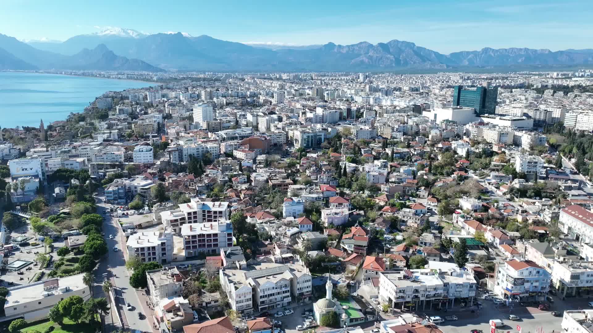 Antalya'nın Balbey Mahallesi'nde yürütülen kentsel yenileme projesinde ilk etap tamamlandı