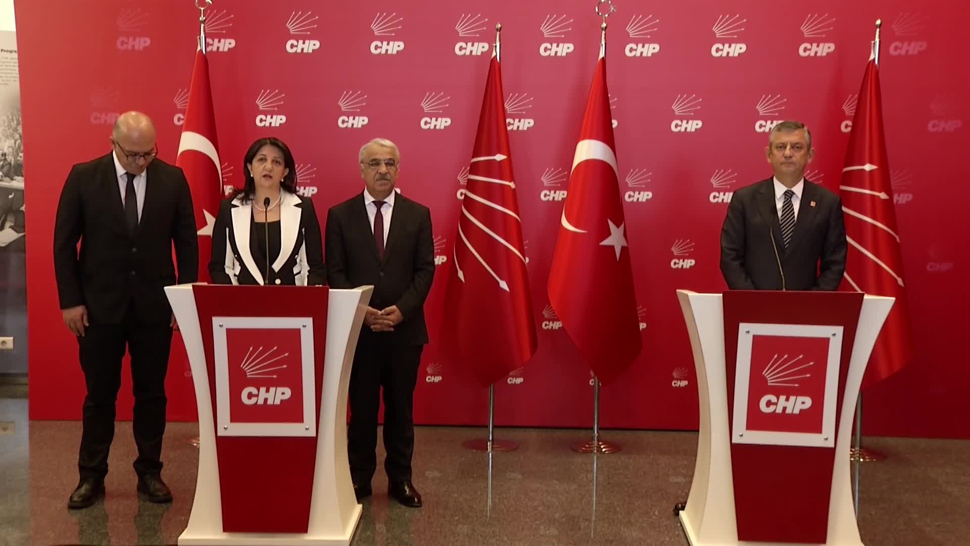 DEM Parti İmralı Heyeti, CHP’yi ziyaret etti... Pervin Buldan: “Cumhuriyet Halk Partisi'nin yapıcı rolüne büyük bir önem veriyoruz”
