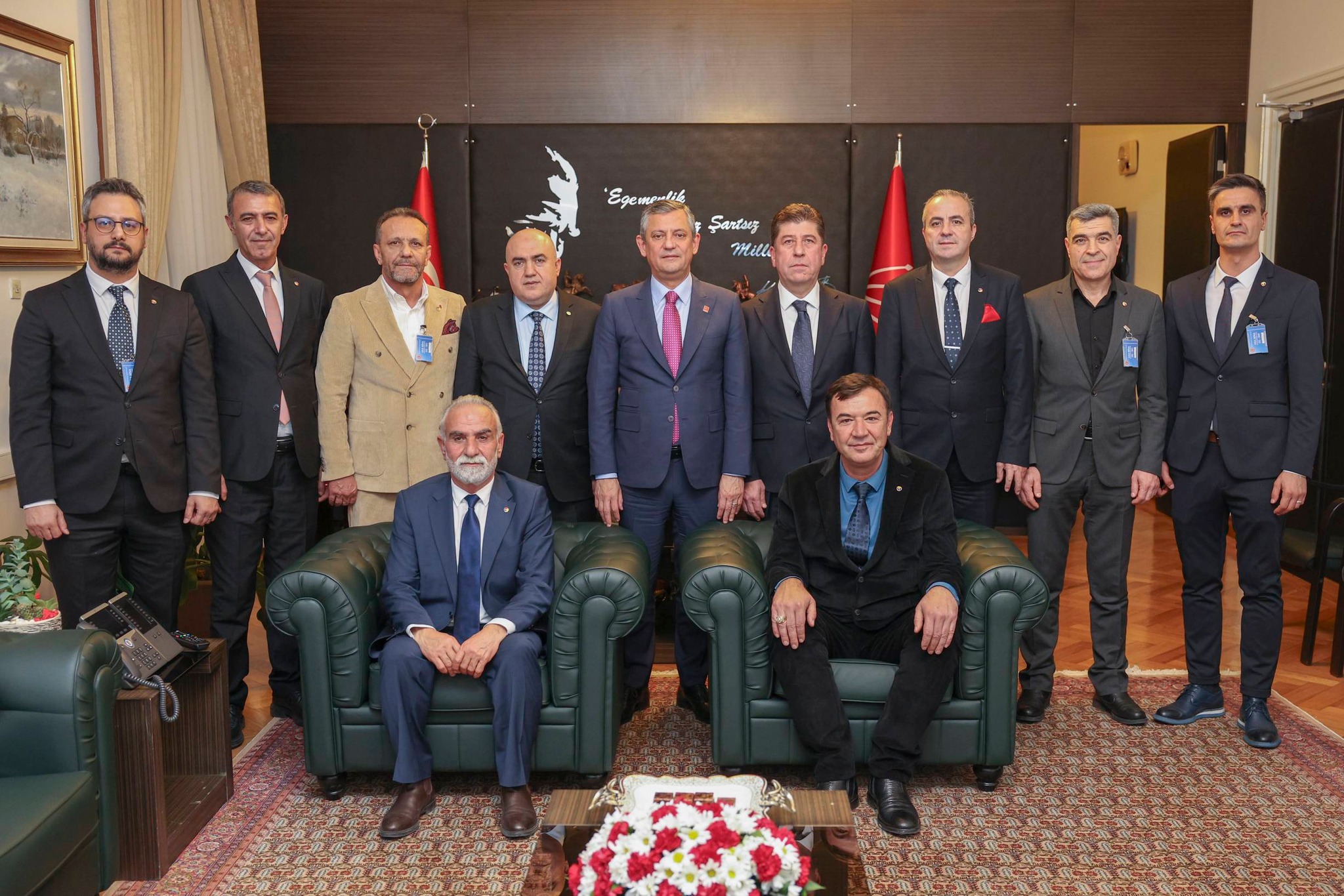 Bilecik Ticaret ve Sanayi Odası heyetinden CHP Genel Başkanı Özel'e ziyaret