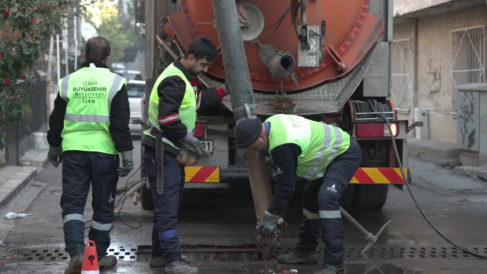 İZSU’dan yağmur öncesi kritik hamle