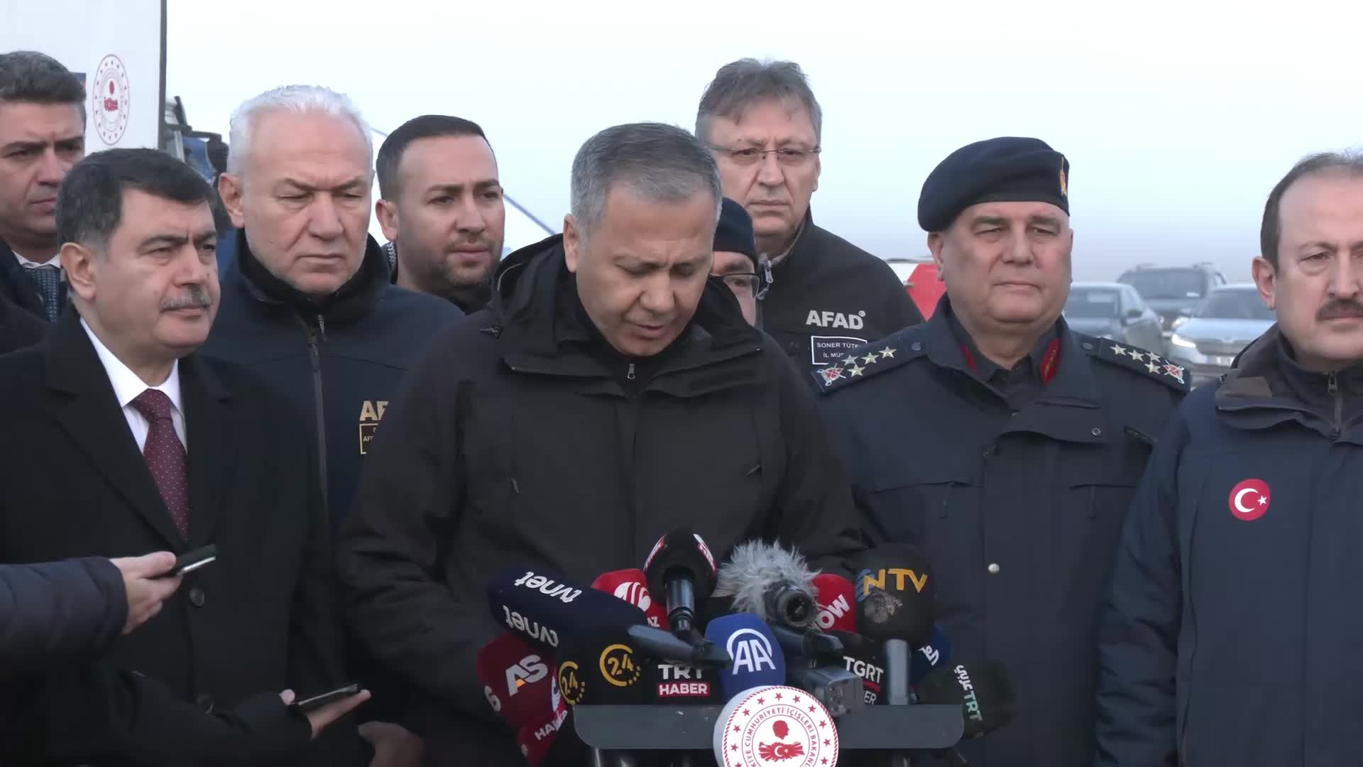 Libya askeri heyetini taşıyan uçağın düşmesi... Ali Yerlikaya: "Saat 02.45’te uçağa ait ses kayıt cihazı, saat 03.20’de ise kara kutu bulunmuştur"