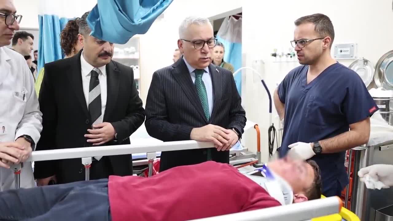 Sivas’ta öğrenci servisi kaza yaptı: 14 öğrenci yaralı