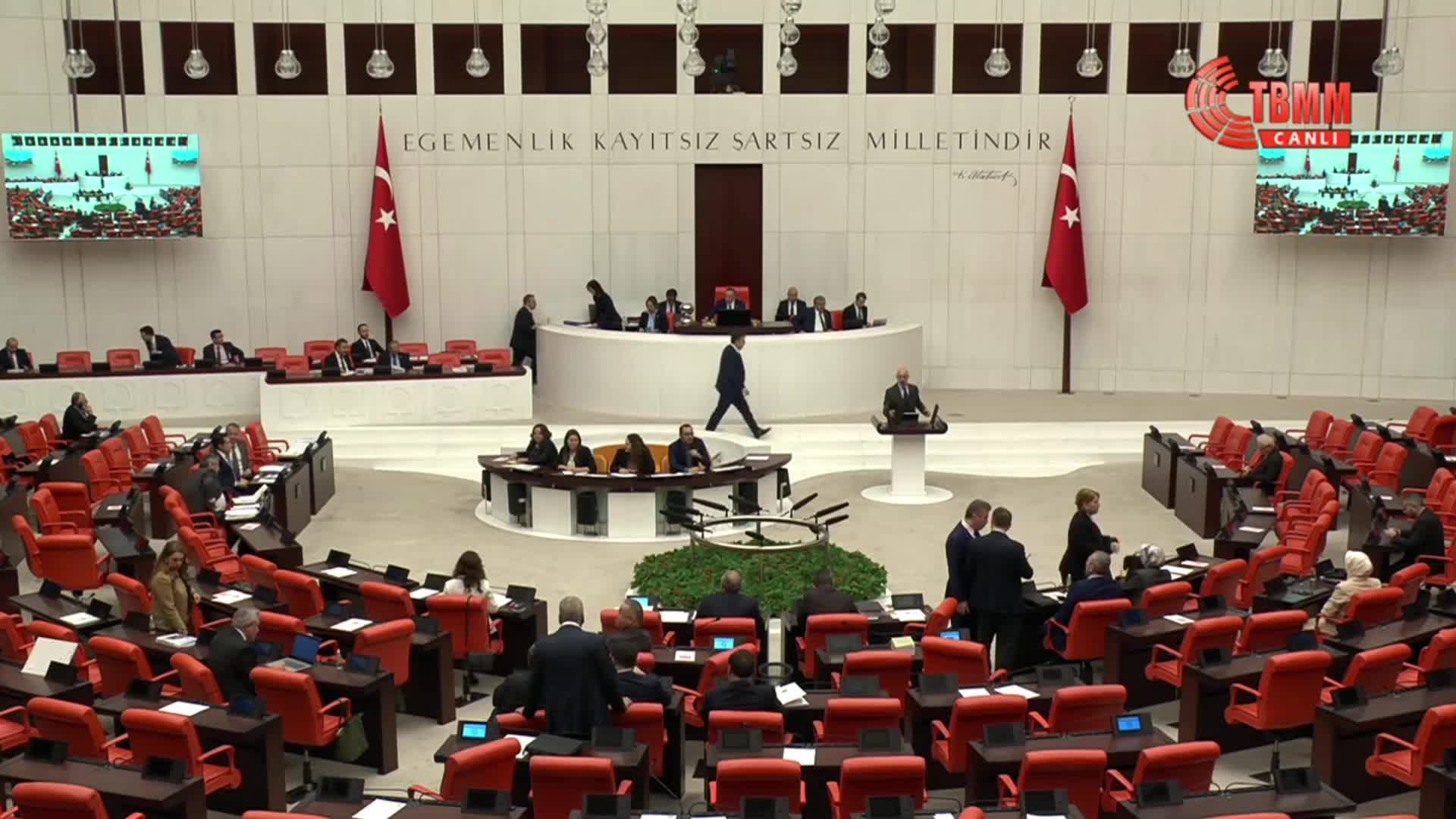 TBMM Genel Kurulu... MHP'li Yıldız'dan Covid-19 düzenlemesine ilişkin açıklama: Hatadan dönüyoruz, neresinden de dönersek kârdır