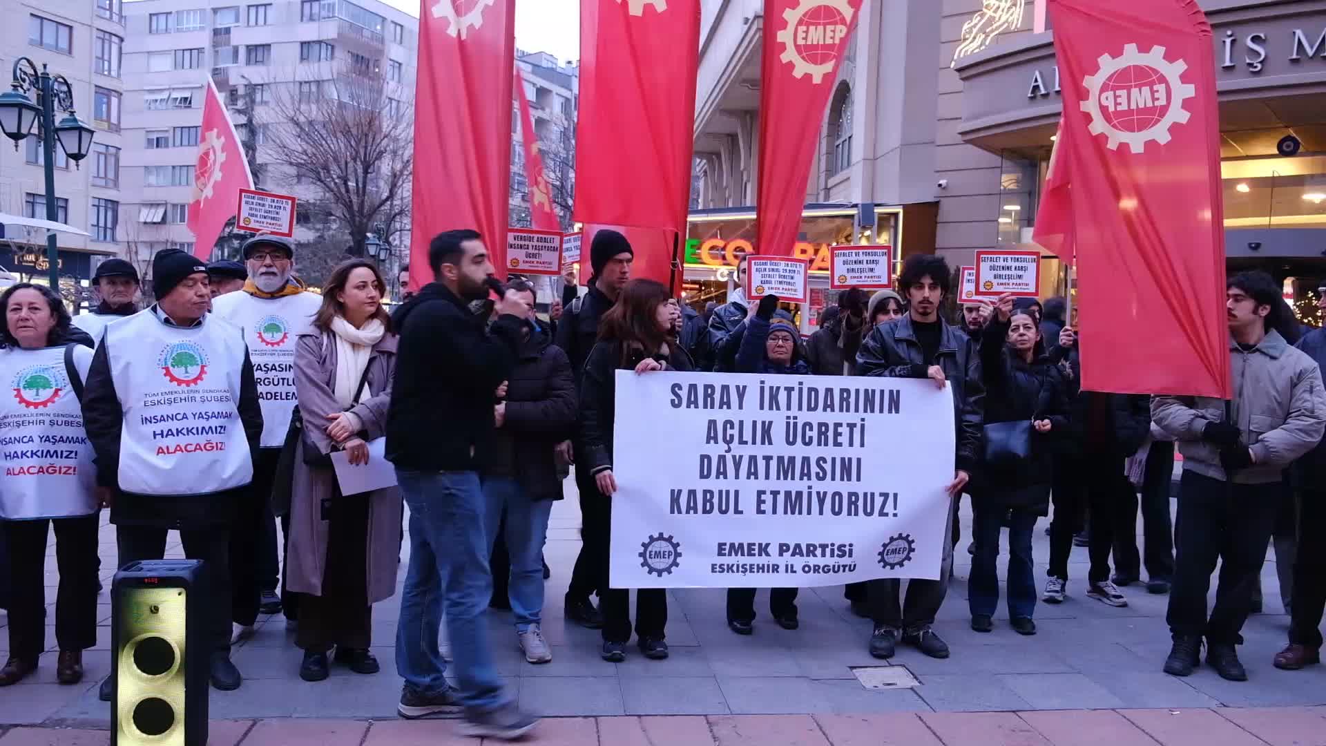 Emek Partisi Eskişehir Örgütü’nden asgari ücret tepkisi: Asgari ücret geçim ücreti olmaktan çıktı