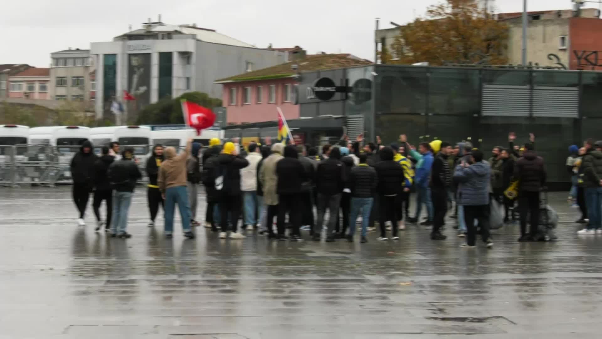 Sadettin Saran, serbest bırakıldı… Fenerbahçe Spor Kulübü Yönetim Kurulu üyesi Gürbüz: "Bu sene şampiyon olacağız, taraftarlarımız hiç merak etmesin"