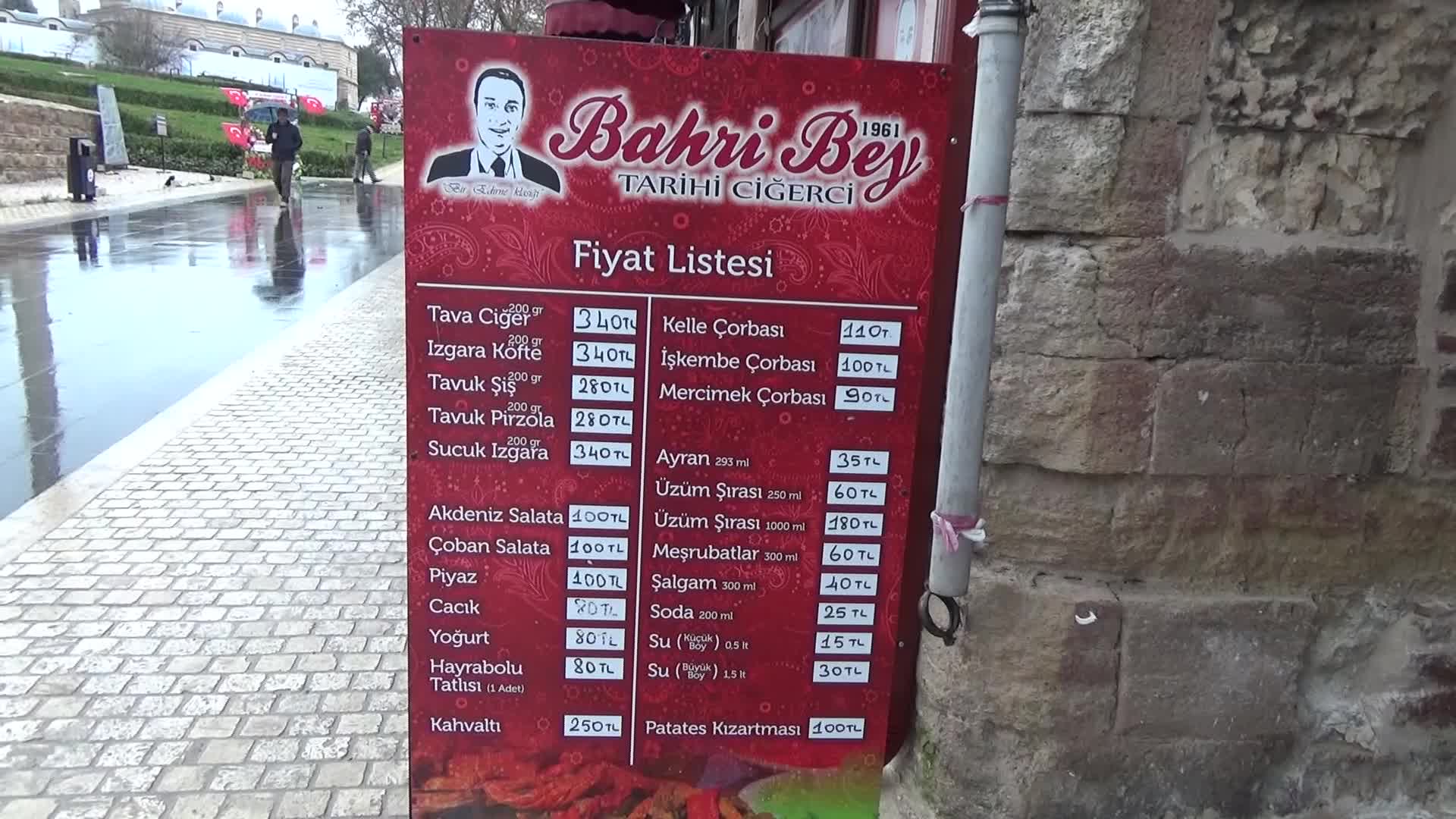 Edirne'de tava ciğerin porsiyonu 420 lira olacak: "Fiyatların artacağı duyuldukça sakatatçısı, kasabı zam yapıyor"