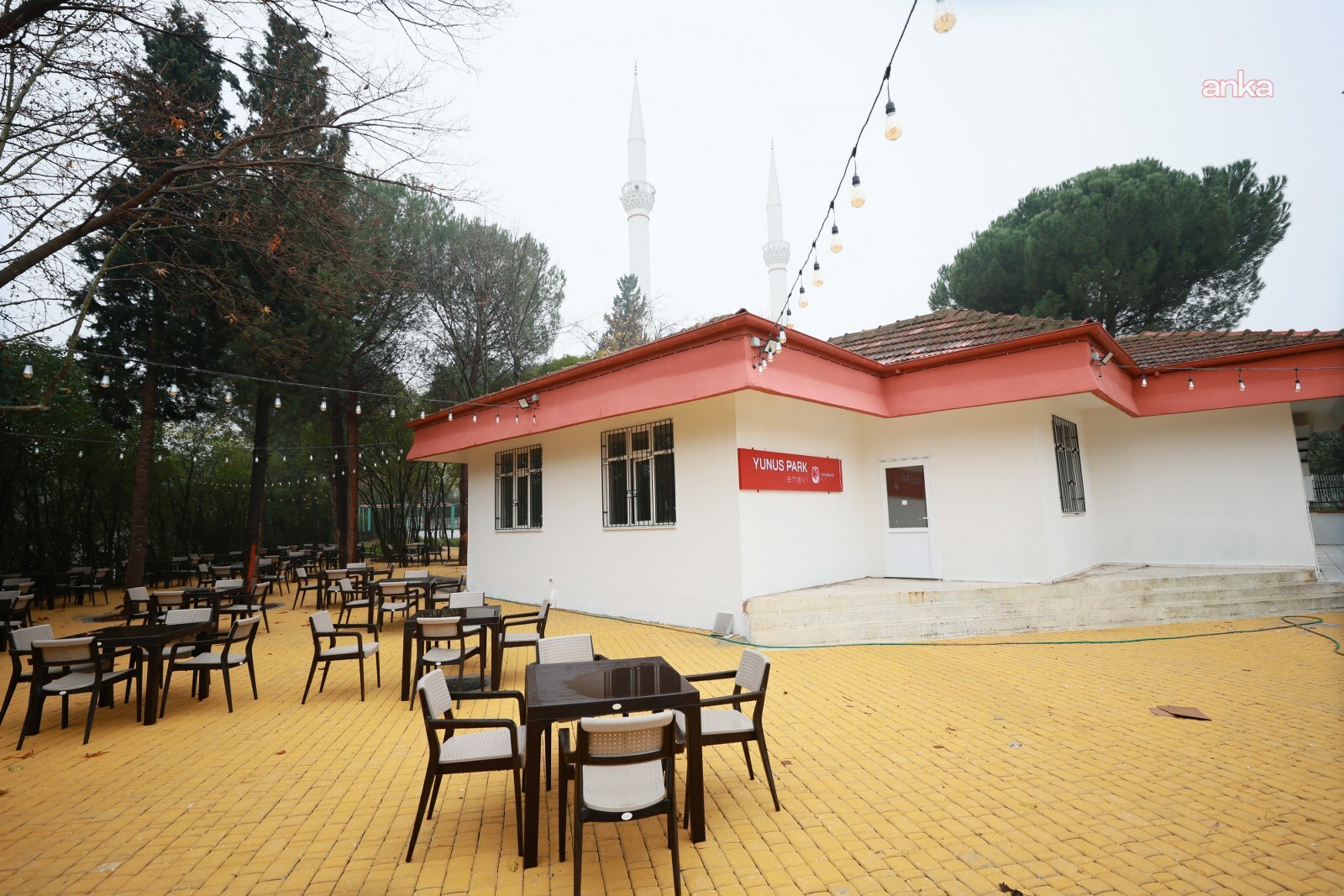 Yunusemre Belediyesi’nin Emekli Kafesi’nde çalışmalar tamamlandı