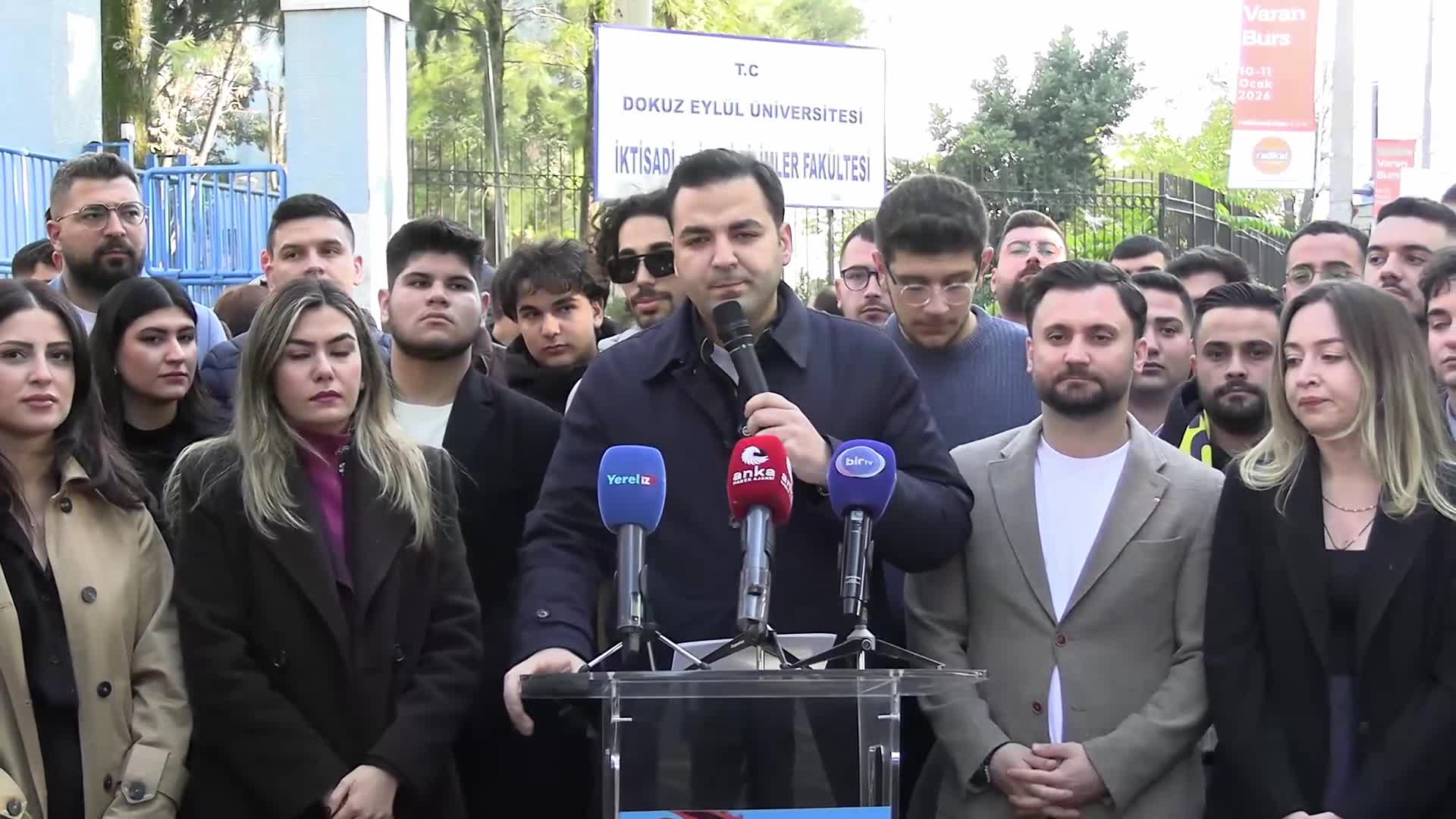 CHP Gençlik Kolları Genel Başkanı Aydın’dan KYK bursuyla ‘tavuk döner’ hesabı: 47 tavuk döner dürüm kayıp