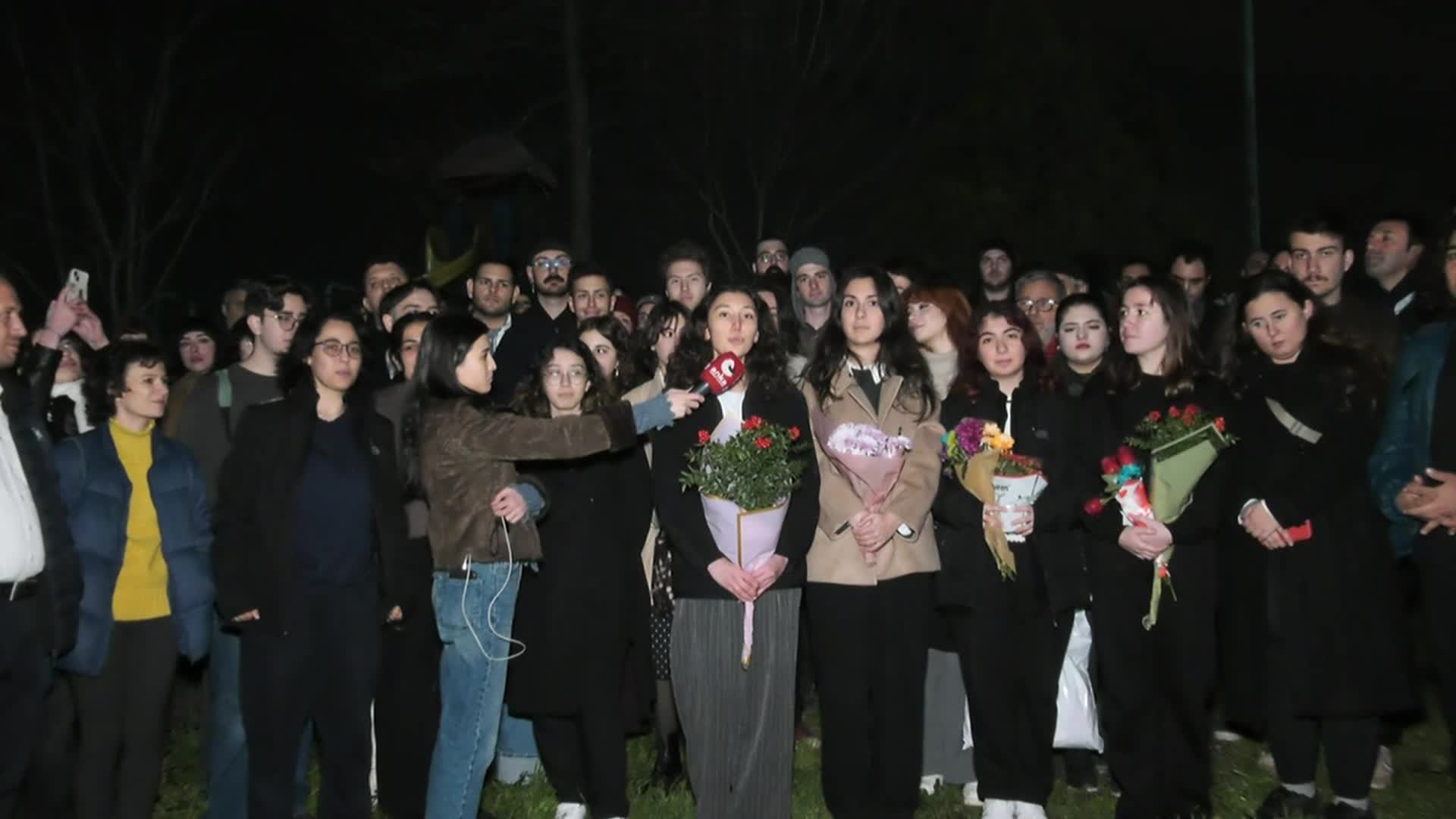 Tahliye edilen TİP üyesi Ilgaz Özer: Başka öğrenciler de tutuklanmasın istiyorsak bu dayanışmayı, bu birlikteliği büyütmemiz gerekiyor