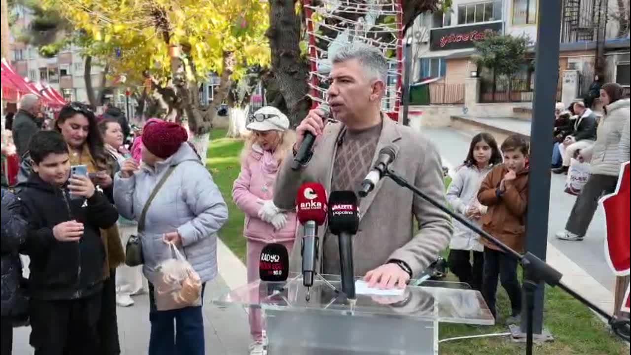 Soma’da 2026 Kadın Emeği Yeni Yıl Çarşısı açıldı