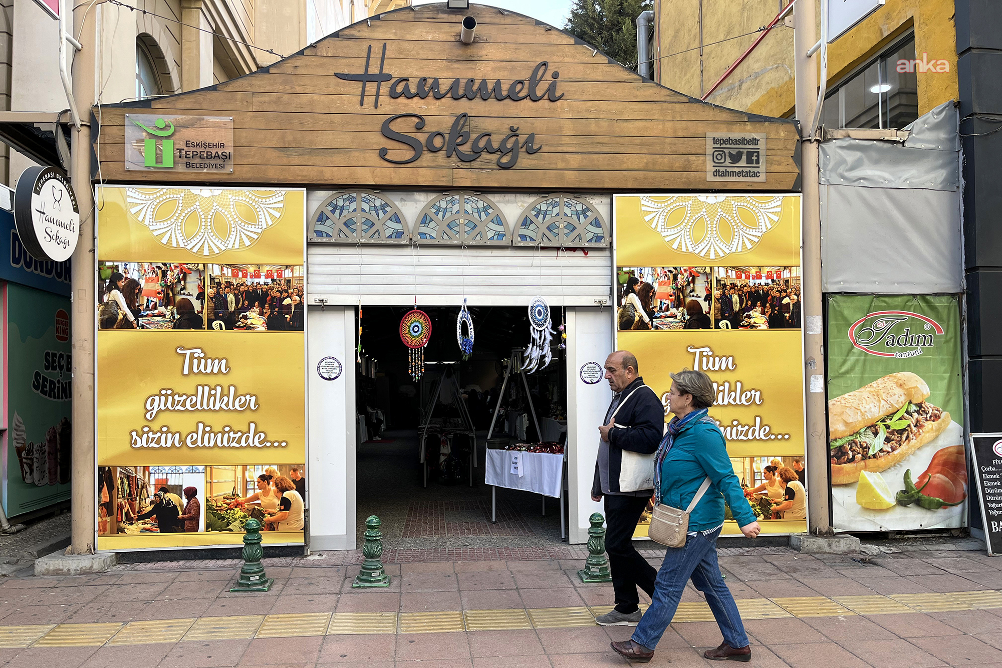 Tepebaşı Belediyesi Hanımeli Sokak’ta kadın emeği yılbaşında da değer buluyor