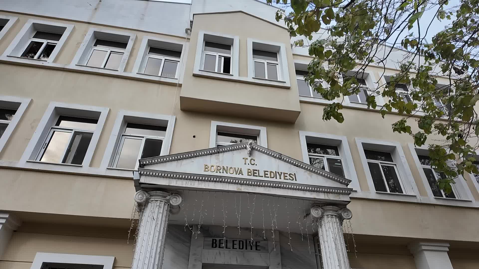 Bornova’da Yılbaşı Hediyelik Eşya Günleri’nde kadın emeği kentle buluştu