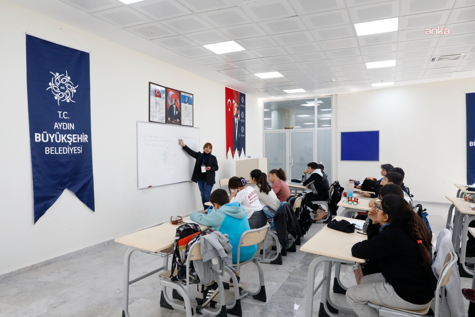 Aydın Büyükşehir Belediyesi’nin eğitime desteği devam ediyor