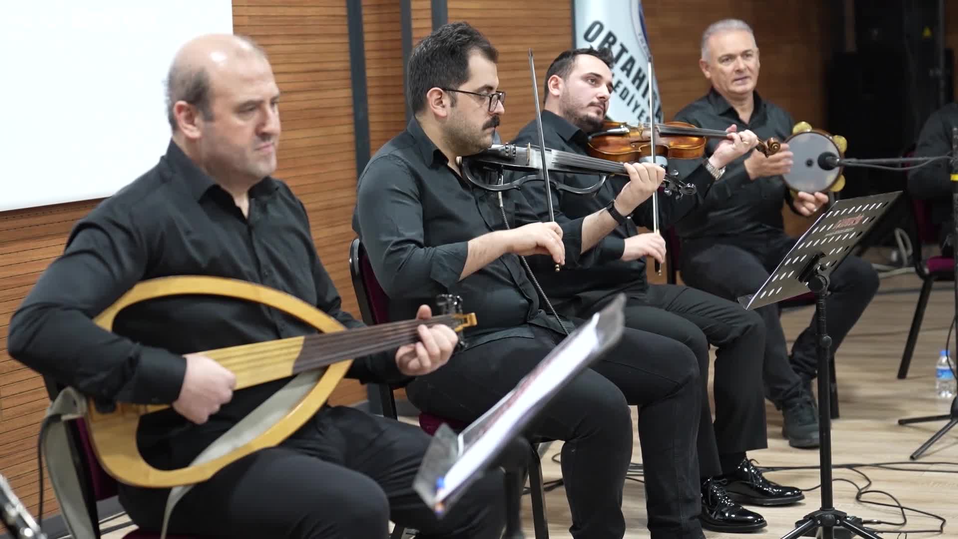 Ortahisar'da "Nostalji Konserleri" sürüyor