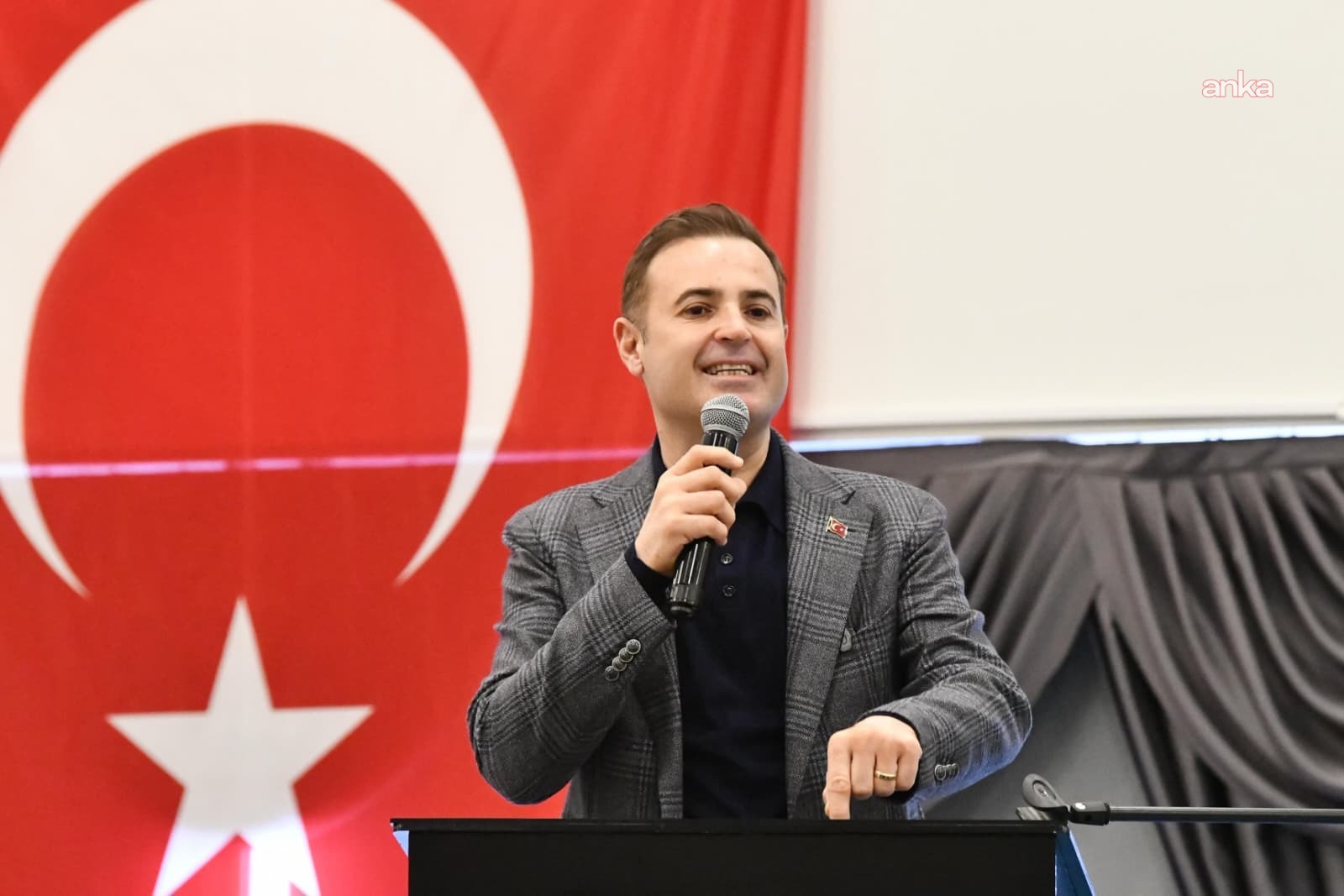 Balıkesir Büyükşehir Belediye Başkanı Akın: “Yaş almış hemşehrilerimize vefamızı göstermeye devam edeceğiz”