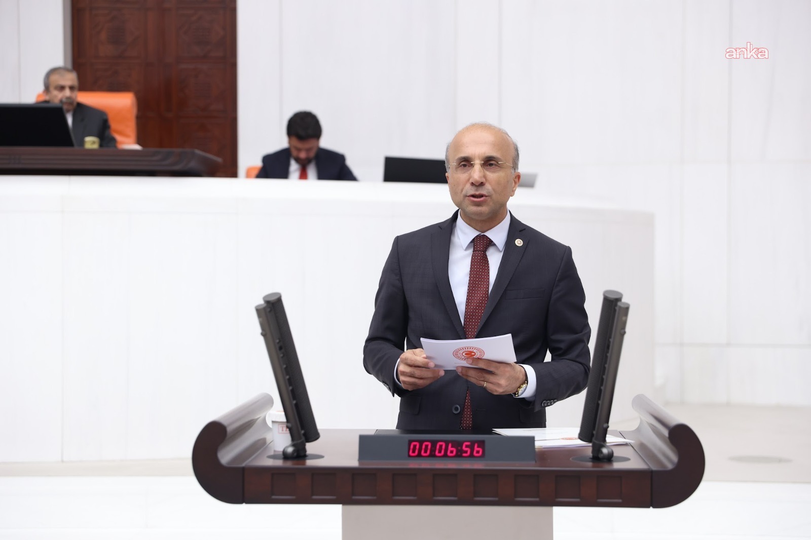 Aşkın Genç: “Türkiye’de insanlar gelirle değil, borçla hayatta kalıyor”