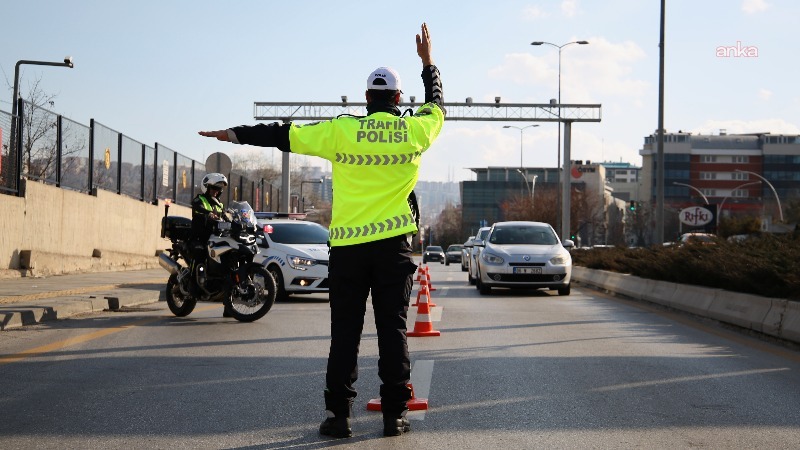 Yılbaşı nedeniyle Ankara’da bazı yollar saat 18.00’den itibaren trafiğe kapalı olacak