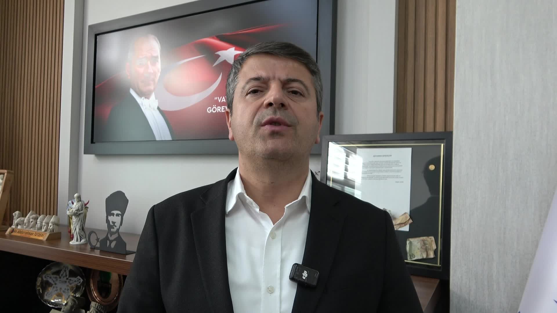 Tutdere’den Destici’nin açıklamalarına yanıt: "Gülben Ergen halkın sanatçısıdır, yanındayız"