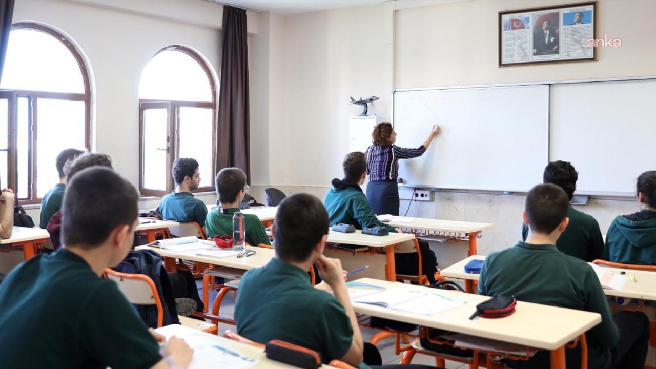 Okullara “sosyal etkinlik” yazısı: Yılbaşı adı altında kültüre, geleneklere ve inançlara uygun olmayan faaliyetlere yer verilmemeli