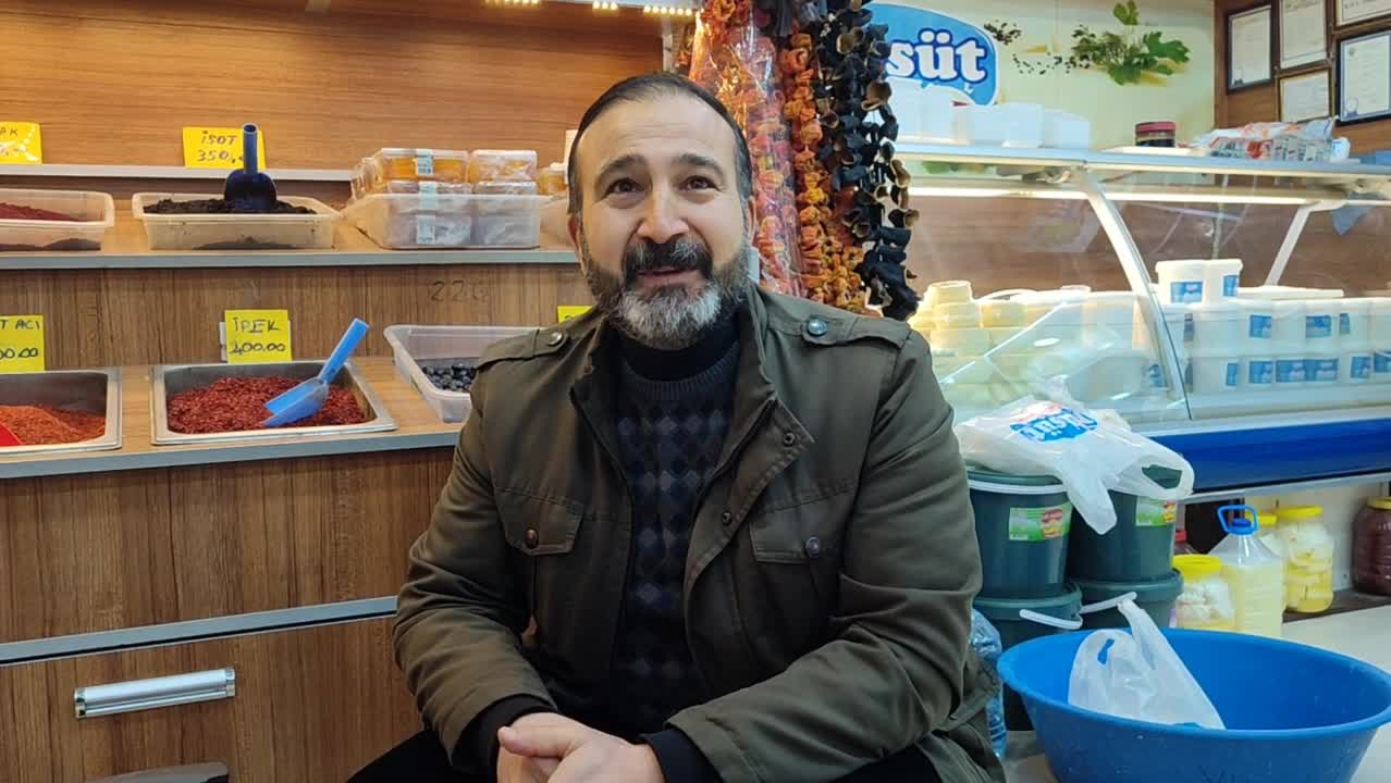 Peynir üreticileri: "Önceleri yarım kiloluk peynir yoktu. Şimdi yarım kilo peynir alıyorlar"