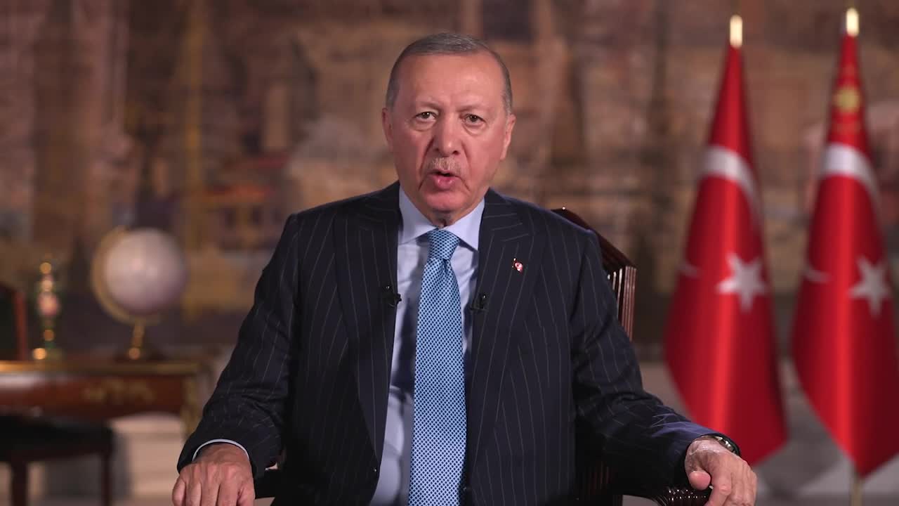 Cumhurbaşkanı Erdoğan'dan yeni yıl mesajı: Terörsüz Türkiye süreci gündelik siyasetin çıkar hesaplarına kurban edilmemeli