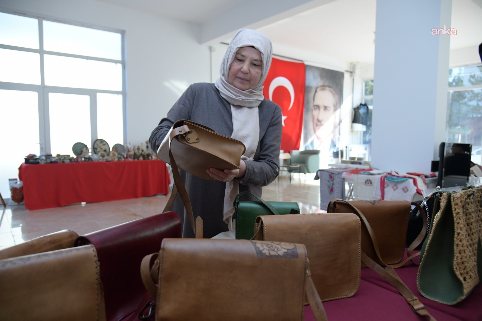 Kahramankazan’da Yılbaşı Çarşısı, el emeği ürünleri ziyaretçilerle buluşturuyor