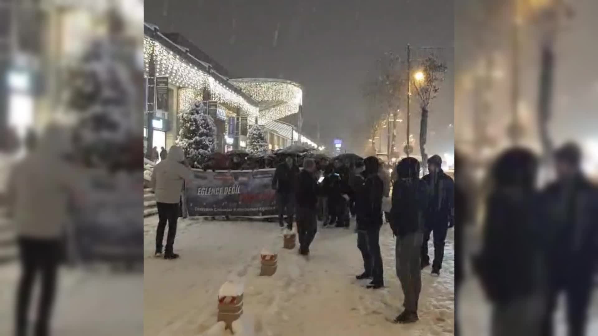 Malatya’da yılbaşı karşıtı yürüyüş: Dünyada çocuklar katledilirken eğlence olmaz