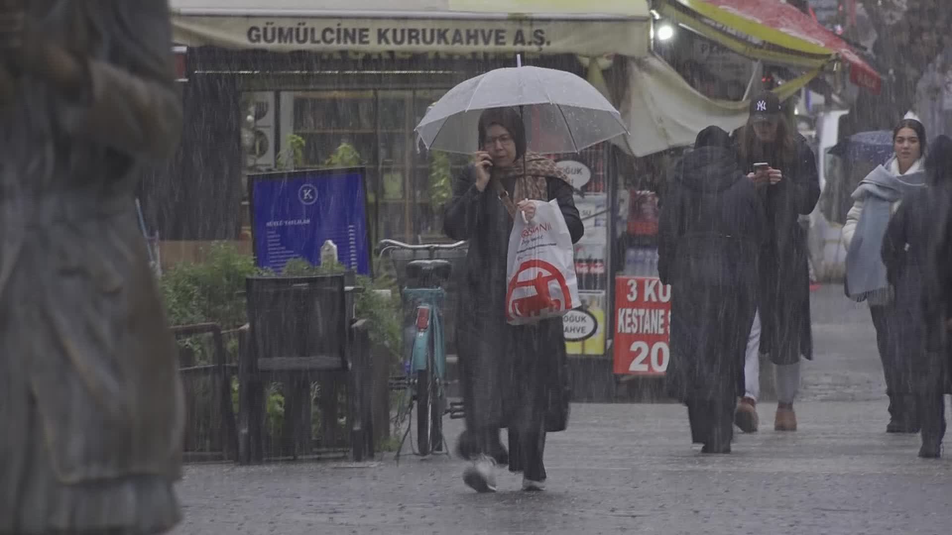 Bursa’da yeni yıl coşkusu nostaljik tramvayla yaşanıyor