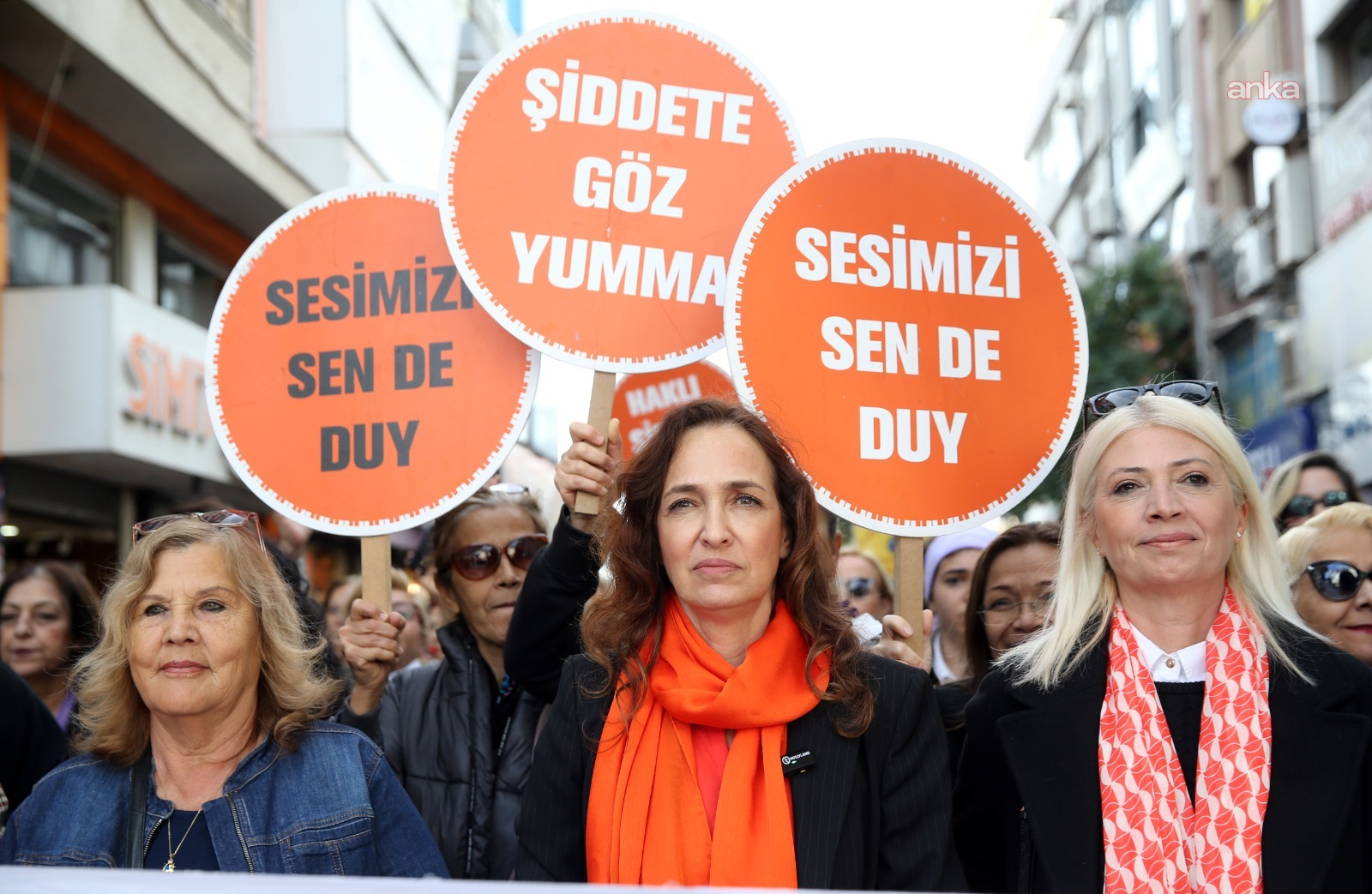 Karşıyaka’da "Kadın ve Aile Hizmetleri" ile 5 bin kadına destek