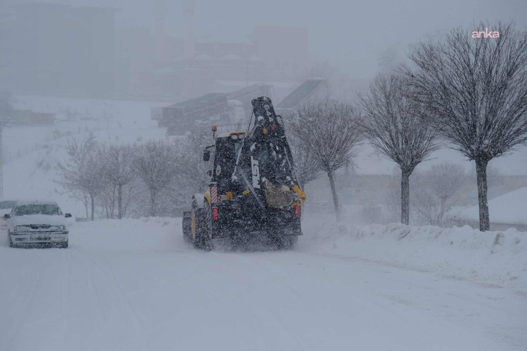 Yozgat'ta soğuk hava nedeniyle eğitime bir gün ara verildi