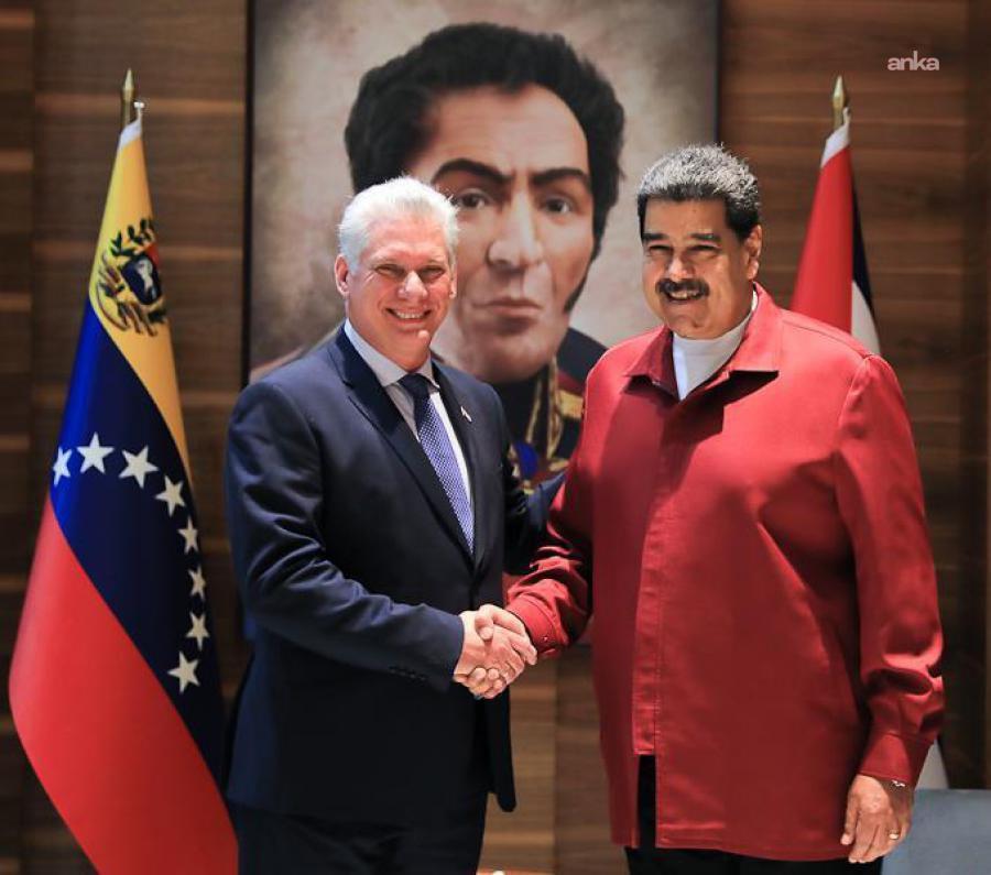 Venezuela'nın başkenti Karakas'ta patlamalar... Küba Devlet Başkanı Diaz-Canel: Cesur Venezuela halkına karşı devlet terörü uygulanıyor