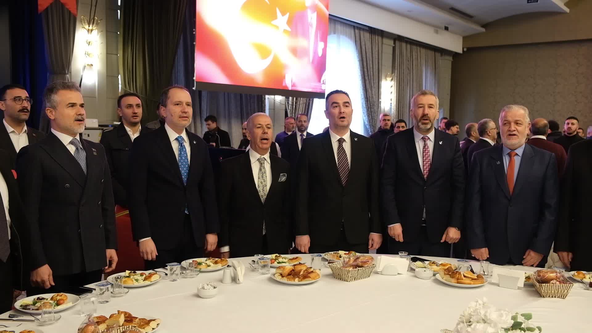 ABD'nin Venezuela'ya saldırısı... Fatih Erbakan: "Sayın Cumhurbaşkanımızın Trump’ı arayarak bu saldırının durdurulmasını istediğini ifade etmesi gerektiğini belirtiyorum"
